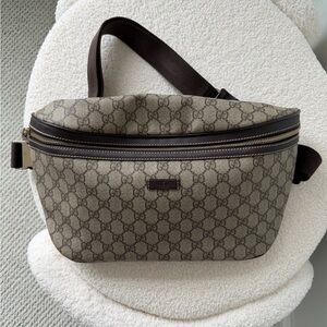 GUCCI unisex belt bag